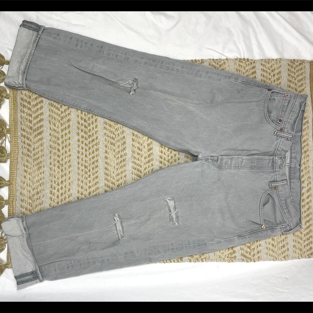 Gray Ripped Levi’s W36 L30 - Picture 2 of 4
